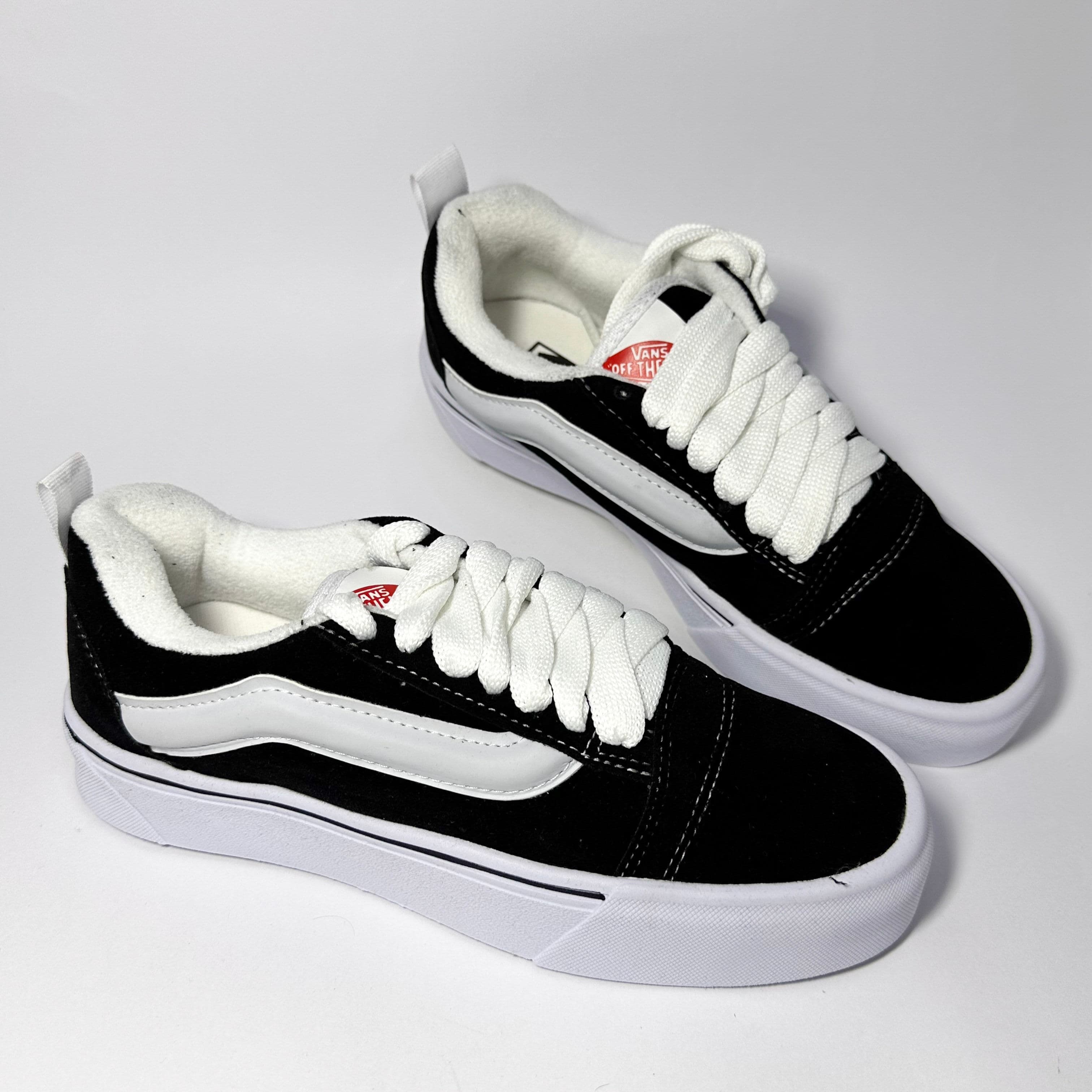 Vans KNU Preto/branco