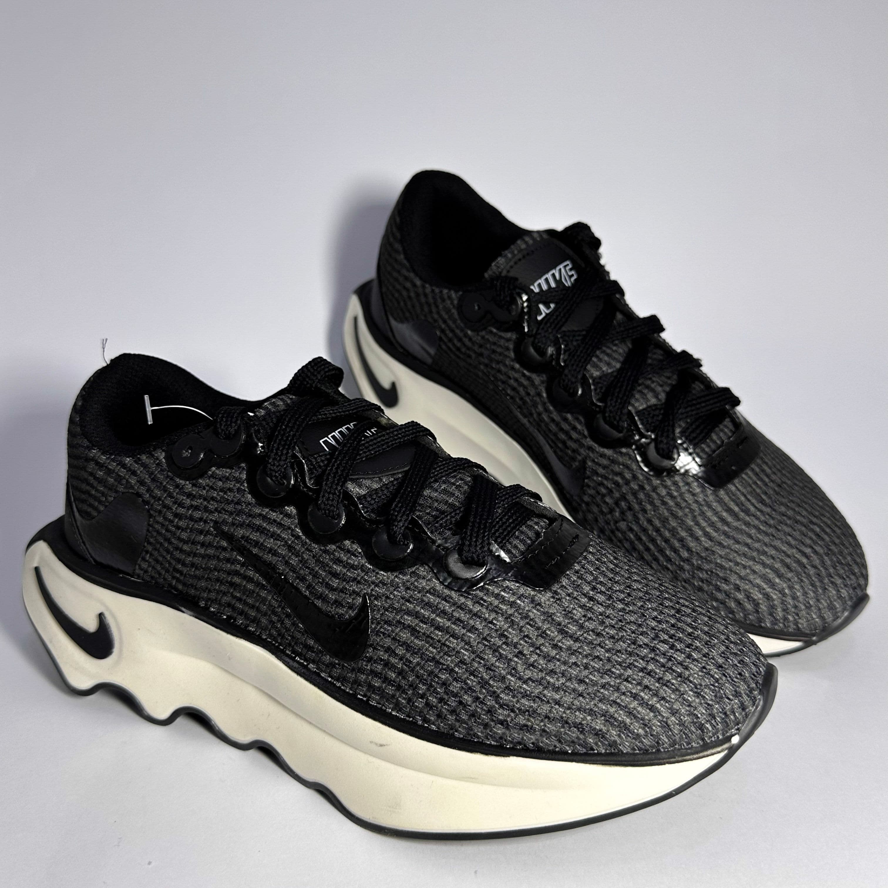 Nike Motiva Preto