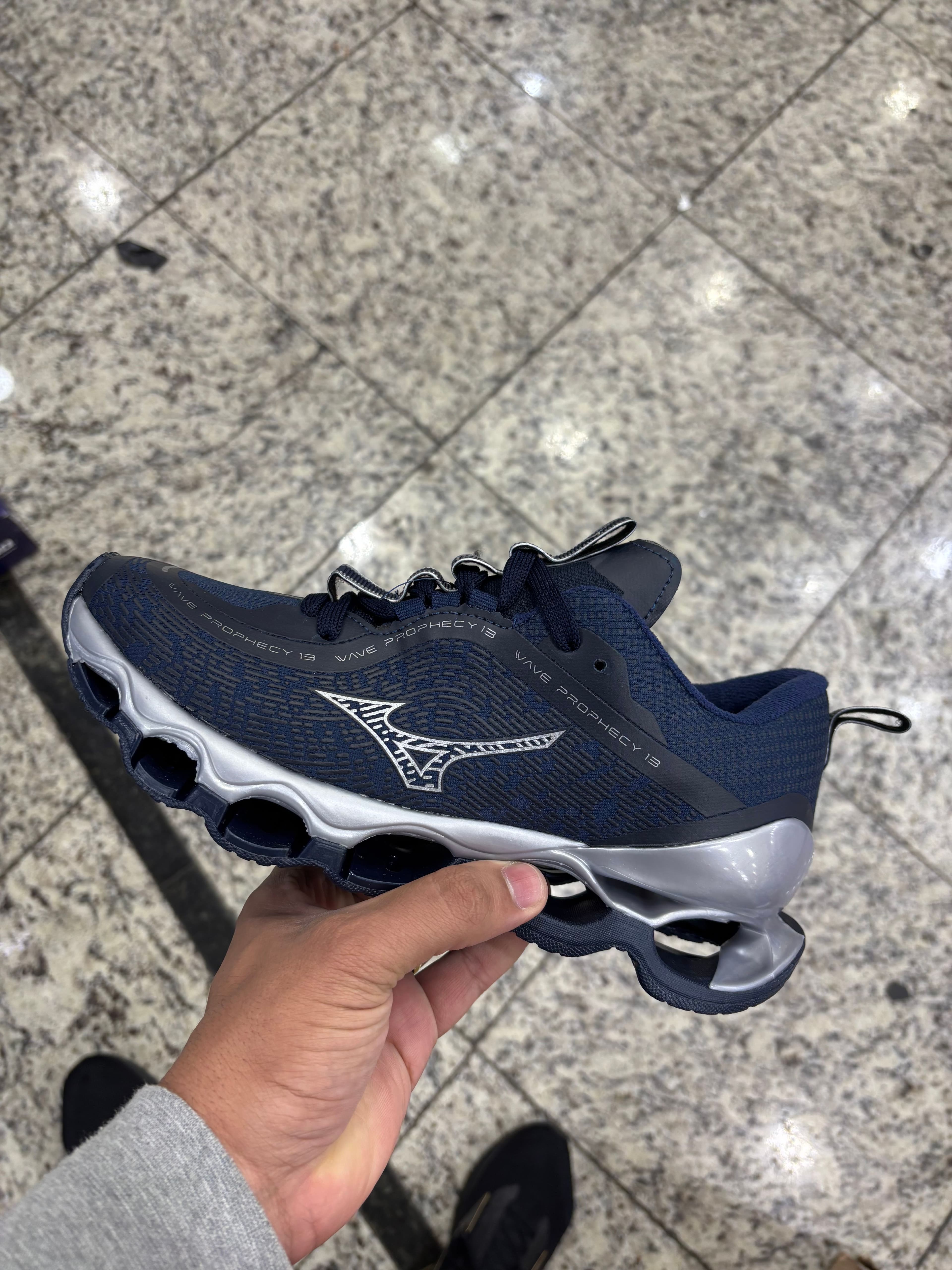 Mizuno Prophecy 13 Marinho