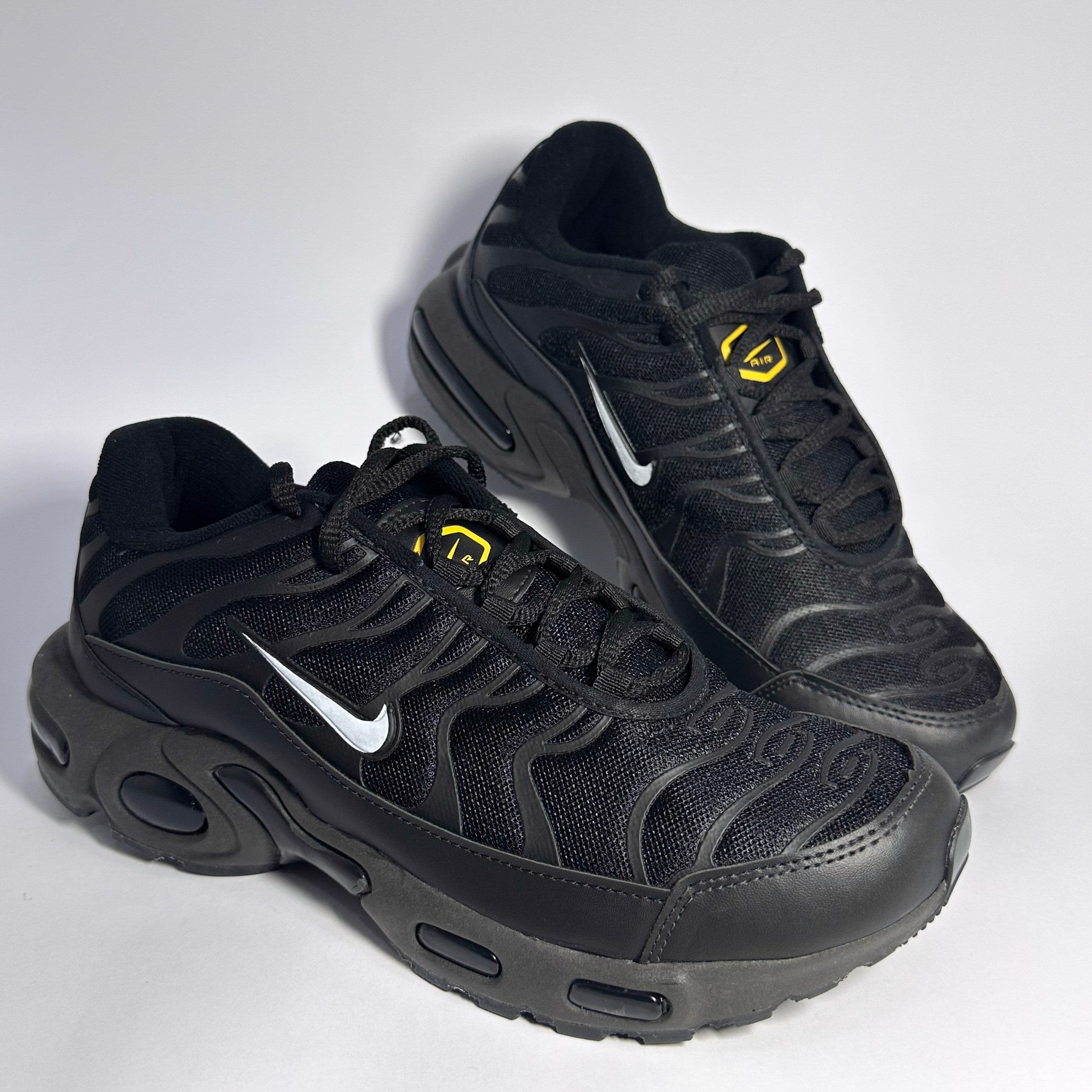 Nike TN Preto
