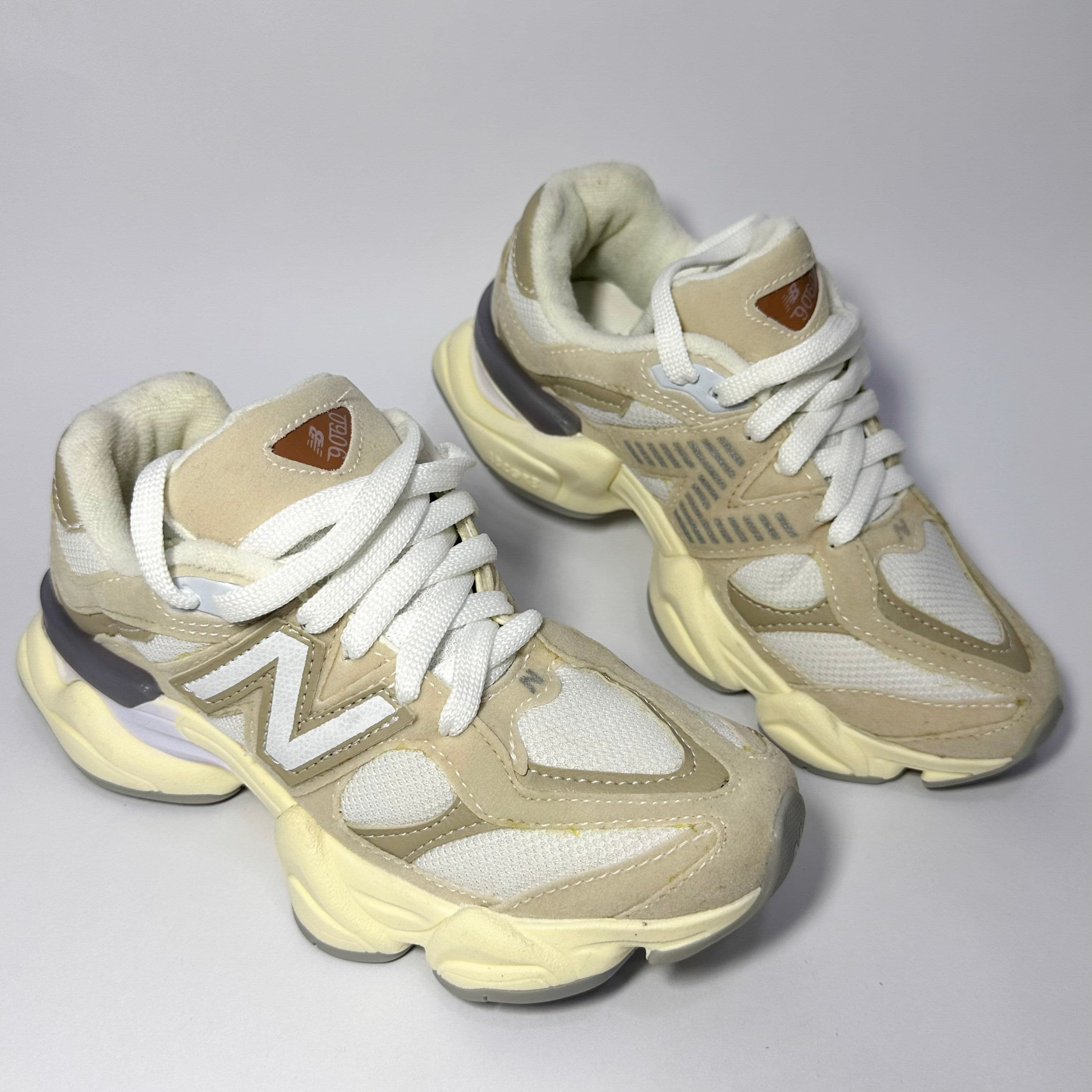 New Balance 9060 Bege