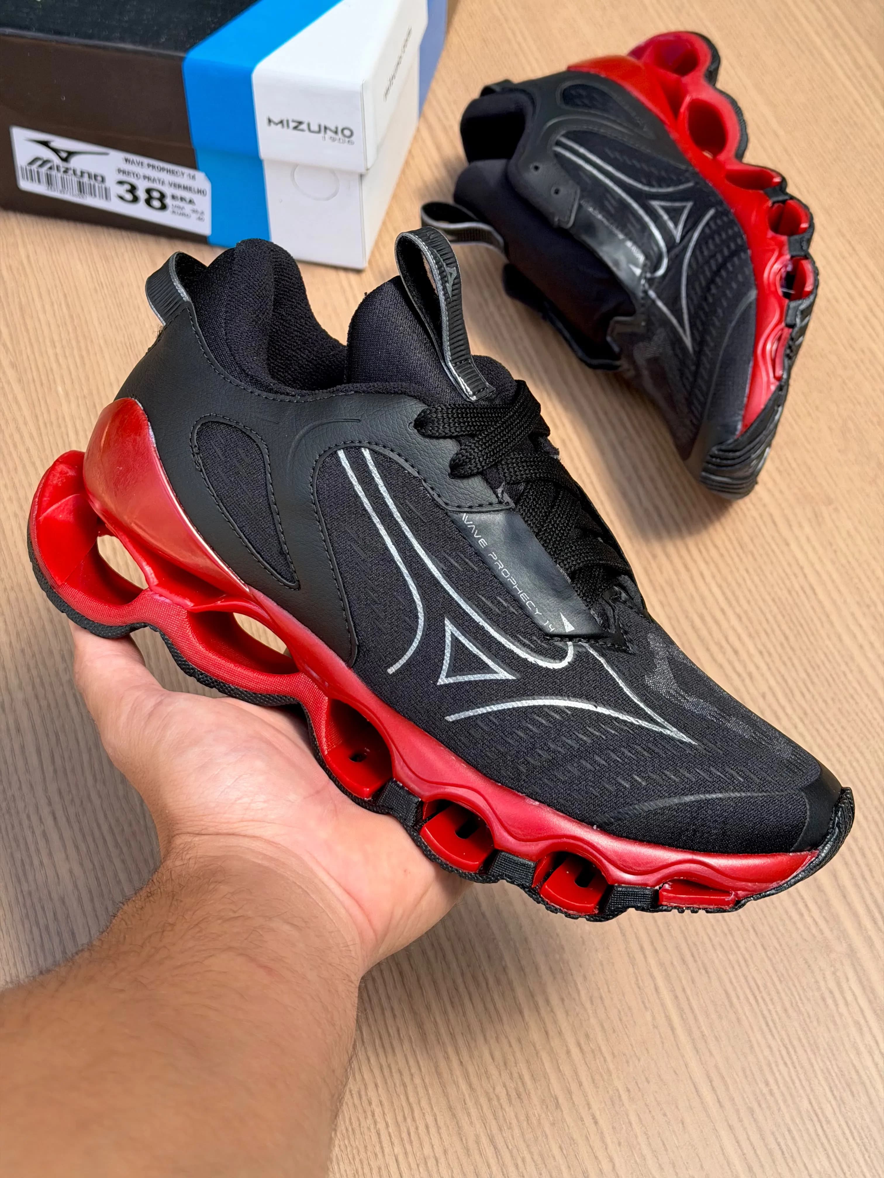 Mizuno Prophecy Preto/vermelho